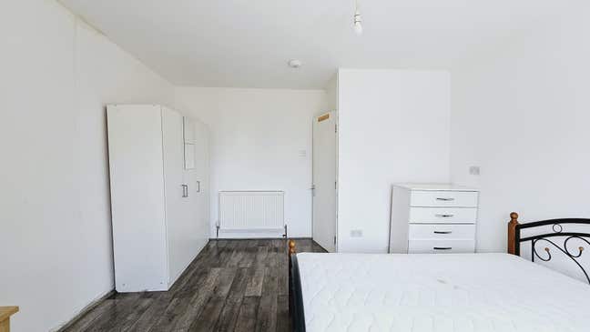 En-Suits Lovely Double Room@E16 3LJ/Custom House Main Photo