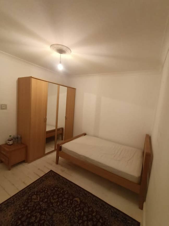 Spacious Double Room | All Bills Included | Centra Main Photo