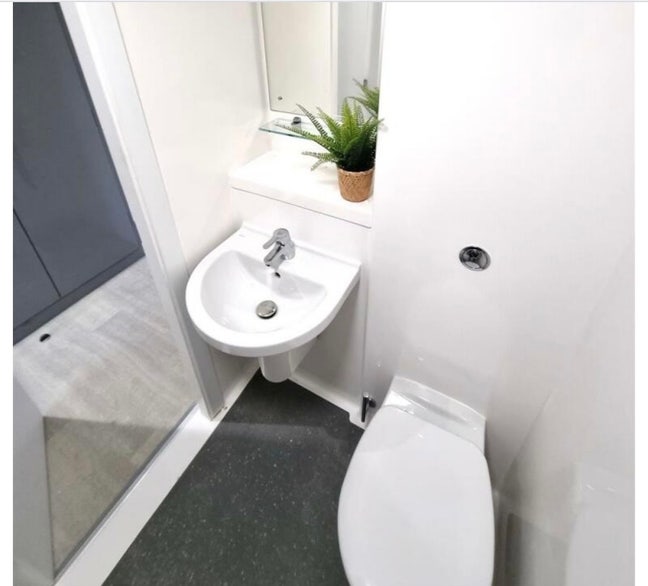 Studio apartment  Main Photo