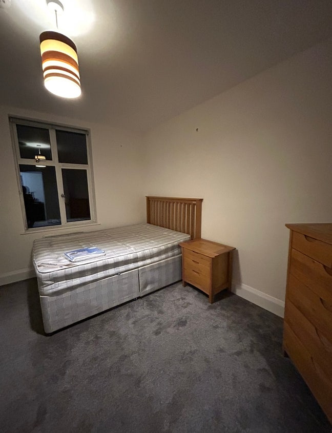 Room Available in Summertown, in a 3-Bedroom Flat. Main Photo