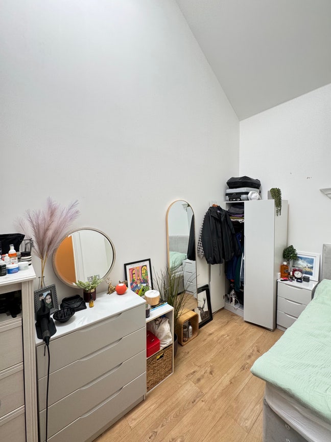 Cozy room at the heart of Dalston  Main Photo