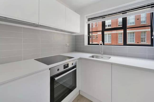 1 bed flat to rent in London Bridge  Main Photo