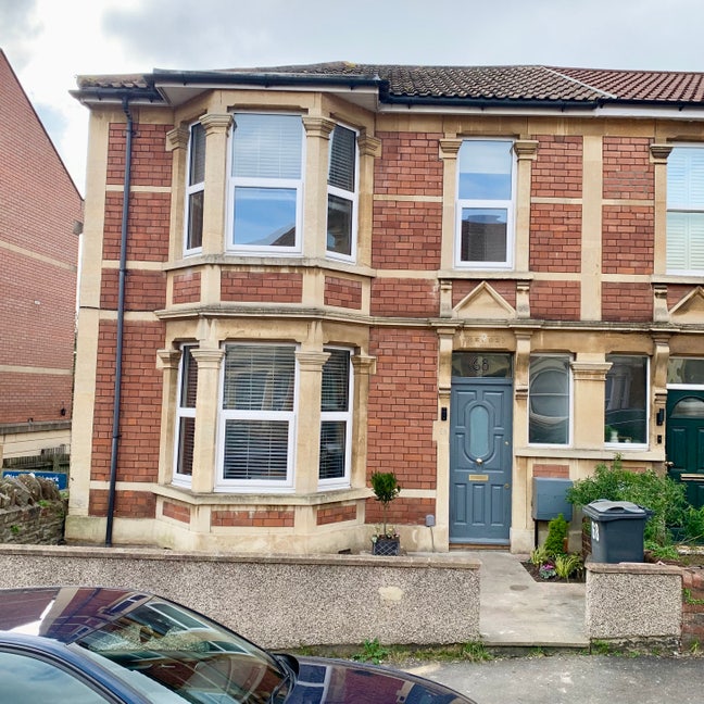 Large Room in Stylish & Friendly Houseshare Main Photo