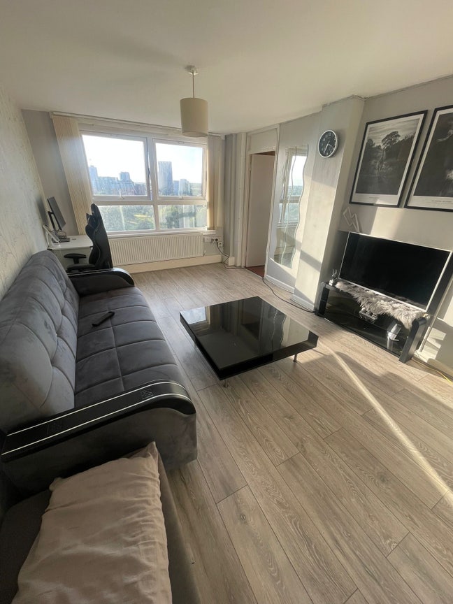 1 bedroom flat in prime location  Main Photo