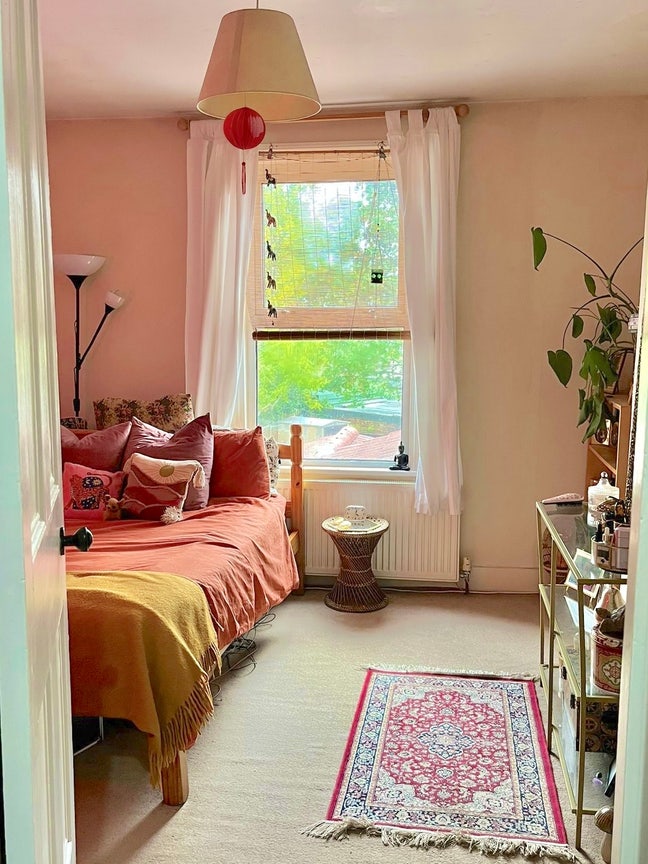 Double room in quiet friendly house share. Main Photo