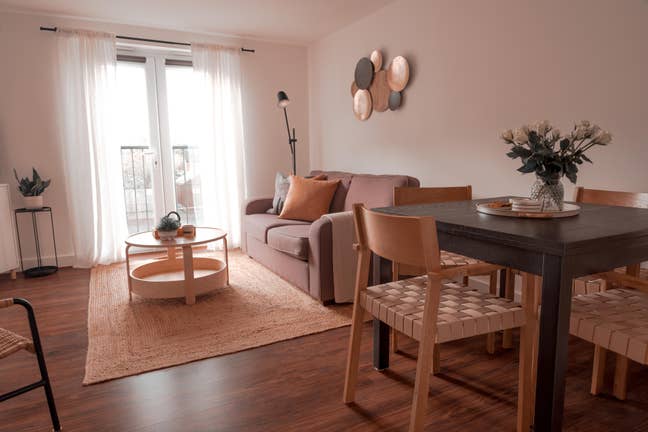 High-spec entire apartment  Main Photo