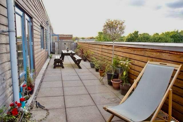 Camden NW1 Double Room + Private Bathroom Main Photo