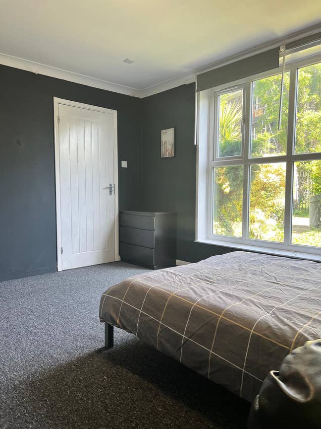 Bright Double Room - Heathrow Main Photo
