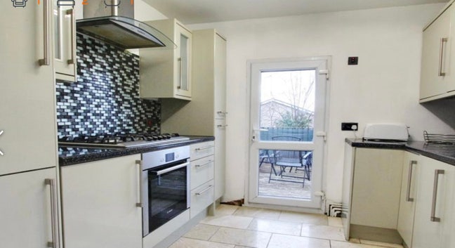 Nice 2 Bedroom Flat in Enfield Main Photo
