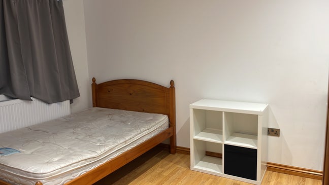 Room in a Shared House, Dibdin Road, SM1 Main Photo