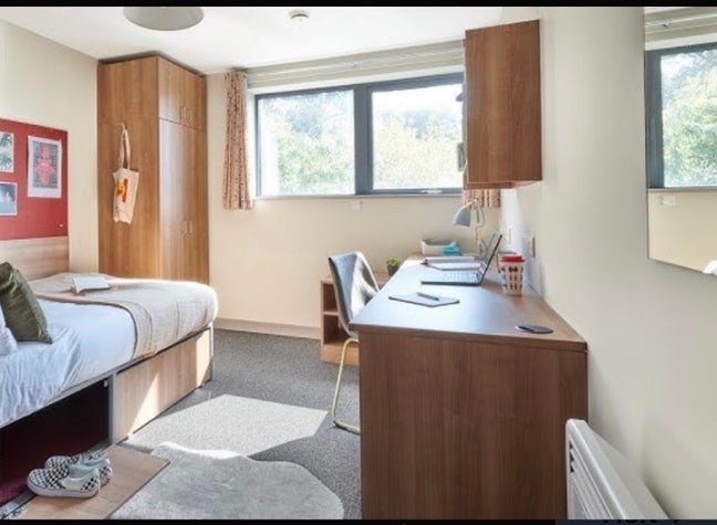 Ensuite room at host trust house Main Photo
