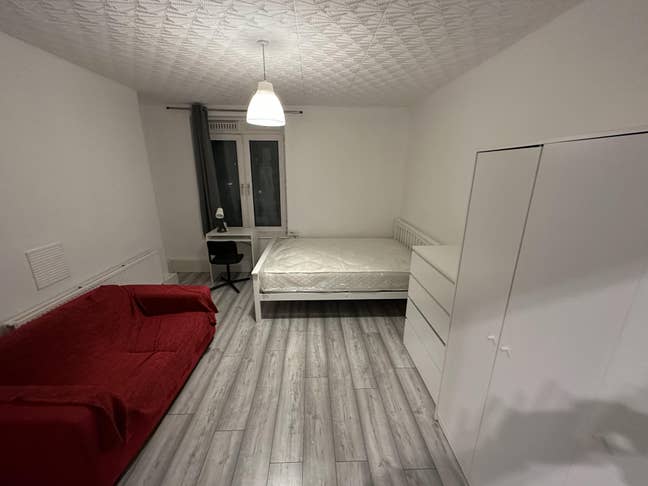 Double Rooms in Professional & LGBT-Friendly 5-Bed Main Photo