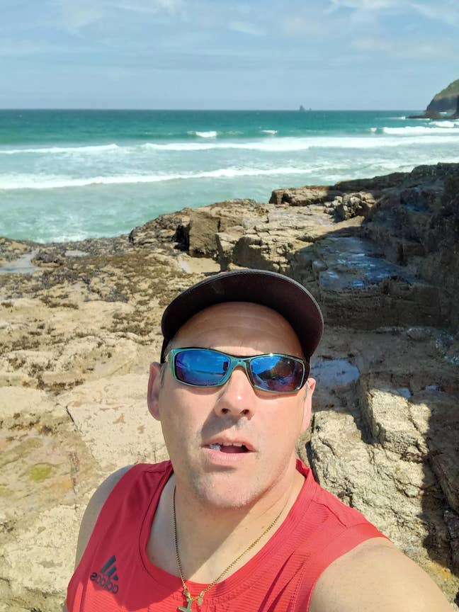 Professional Male seeks a double room Main Photo