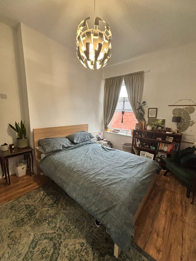 4 bedroom house: 1 room available in Aigburth Main Photo