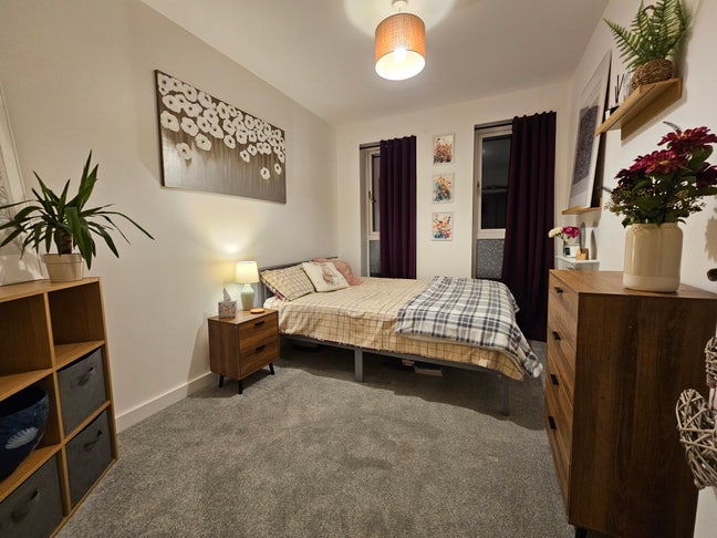1 double room, Cowley. Short term lets preferable Main Photo