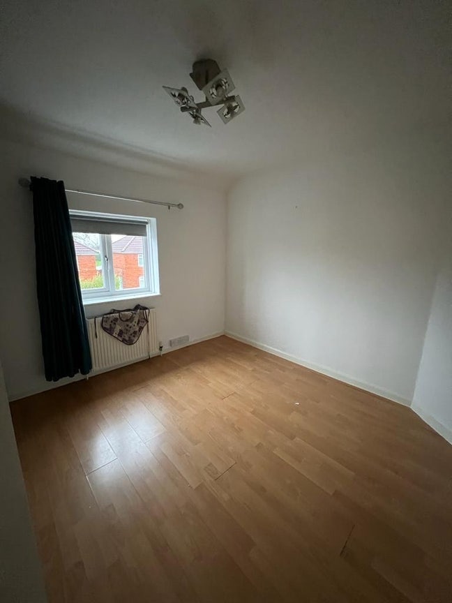 Room for Rent Main Photo