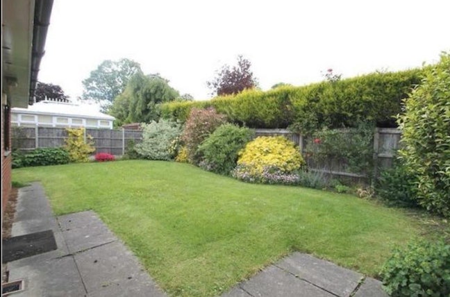 2 Bed Bungalow, Harborne Main Photo