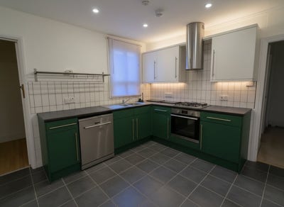 Spacious room | river front property Main Photo