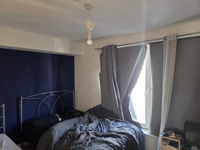 En Suite bedroom with parking Main Photo