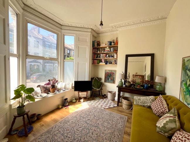 Bright Spacious Flat in Hackney Main Photo