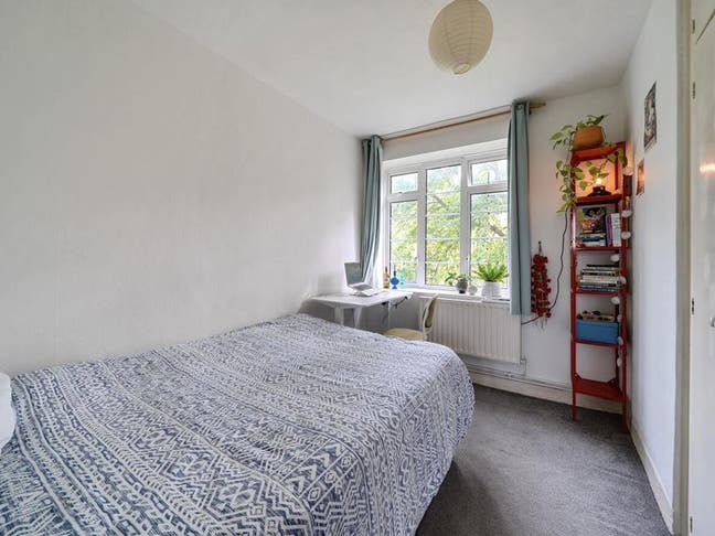 Bright Double in Friendly 3-Bed Flat  Main Photo
