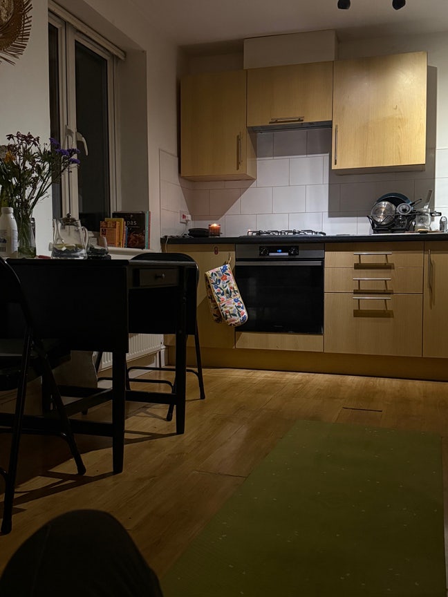 🏡 Flat next Acton Park! Two Double Rooms Main Photo