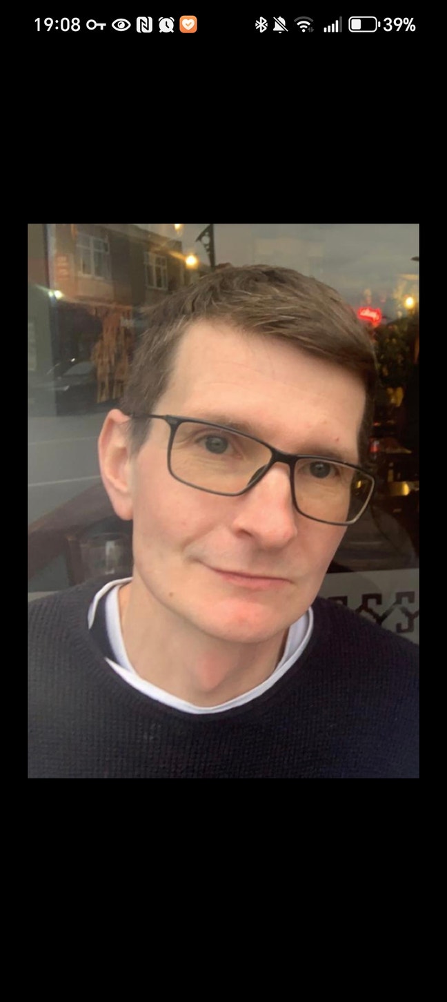 Professional male seeking a double room/flat Main Photo