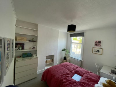 Furnished Double Bed across from  Crofton Park St Main Photo