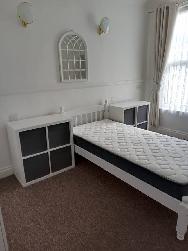 Single Room in House Share Main Photo