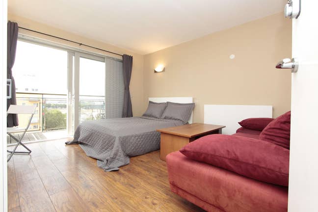 Amazing view in North Greenwich SE10 - Balcony Main Photo