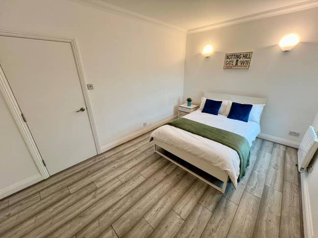 🏡 Double Room – Crossharbour (E14) | Modern Flat  Main Photo