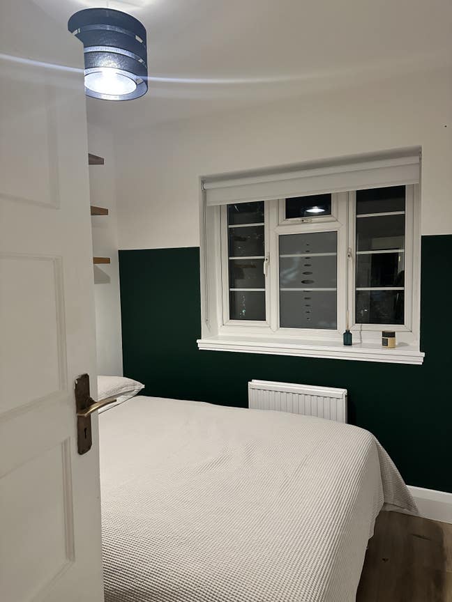 Double Bed  Main Photo