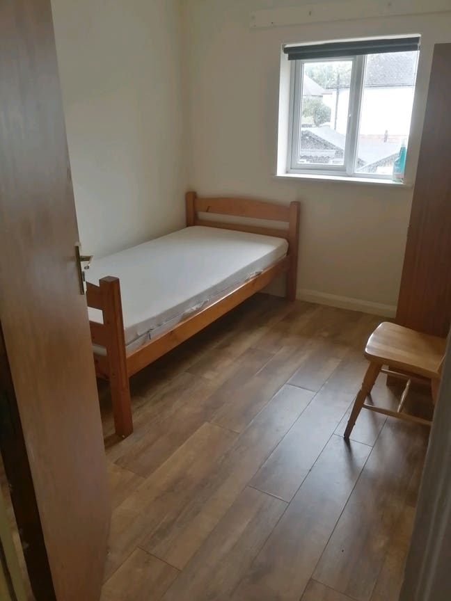 Comfortable Single Room Main Photo