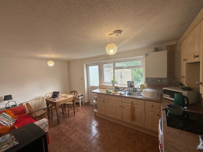 3 bedroom house in bath  Main Photo