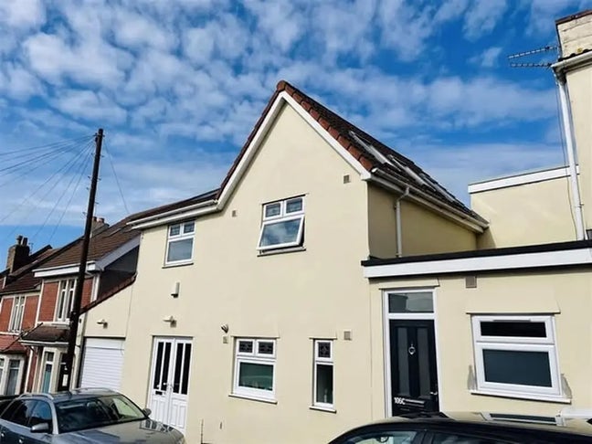 Urgently Need Housemate for Viewings Today Main Photo