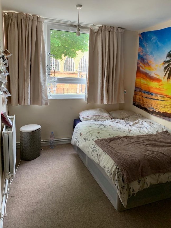 5 rooms/ same flat Main Photo