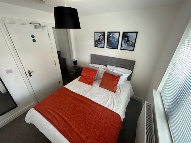 Beautiful Double Off-Suite Bedroom  Main Photo