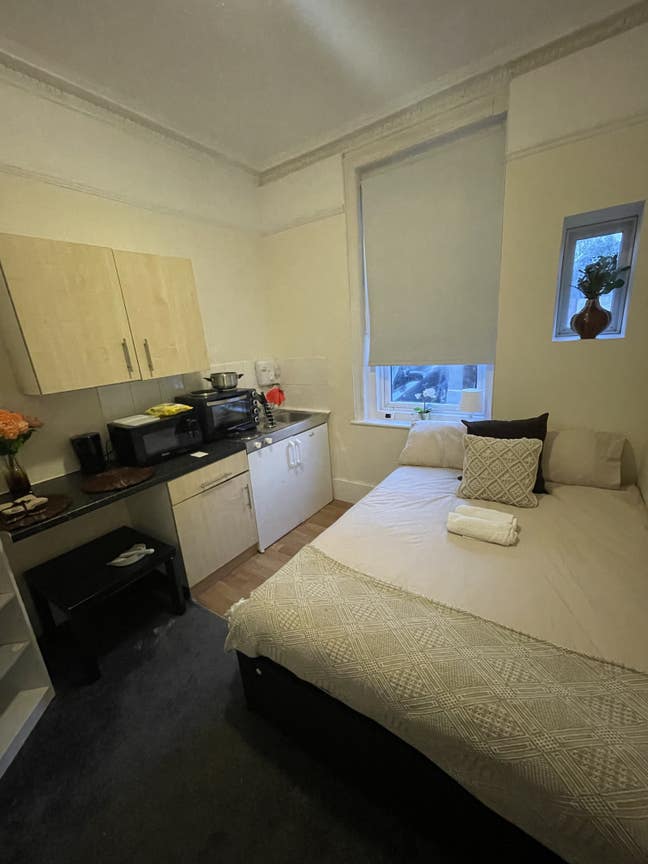 1 Bed Studio en suite to Rent Main Photo