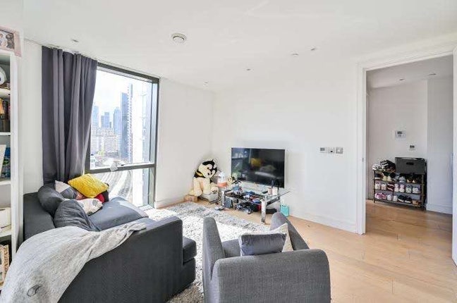 Modern Entire 1-Bed Flat near Waterloo SE1 Main Photo