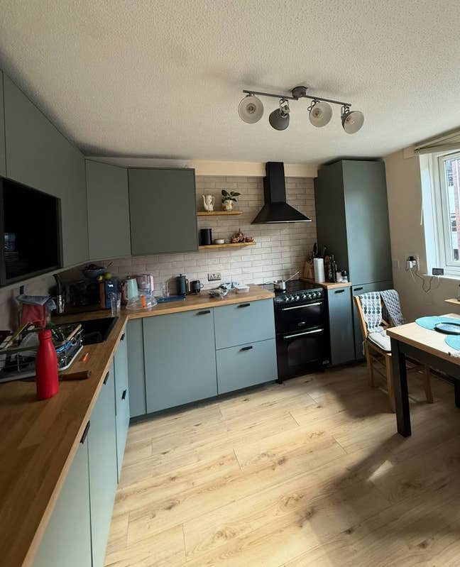 Freshly furnished flat next to Clapham Junction  Main Photo