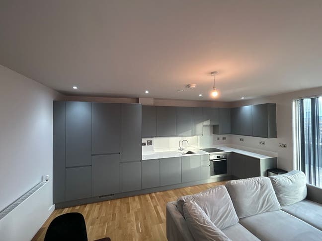 Double Room available 1st Nov - Flat of 3 Main Photo