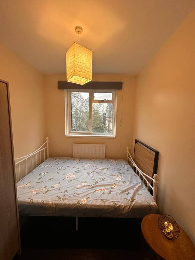 One Room available in a shared Flat  Main Photo
