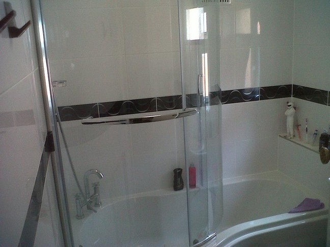 Double ground floor bedroom in shared house  Main Photo