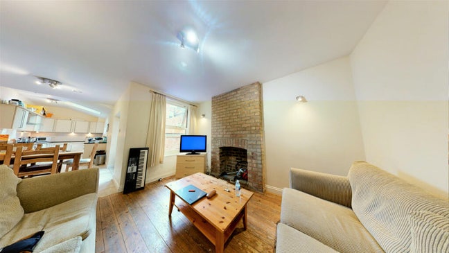 Deal of the year! £90 PW bills included. Lenton Main Photo