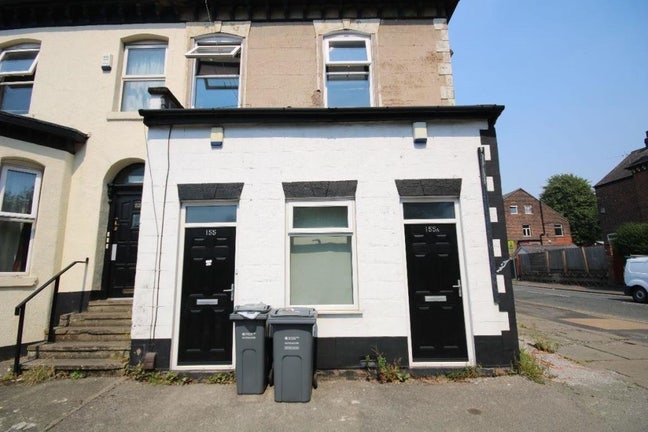 Spacious Room Availble-155 Mauldeth Road Main Photo