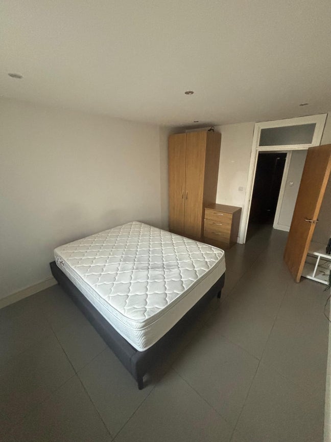 Double bedroom at Dollis Hill  Main Photo