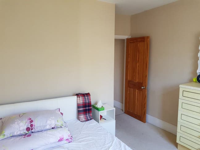 Large Double and Singl Room New Malden Clean House Main Photo