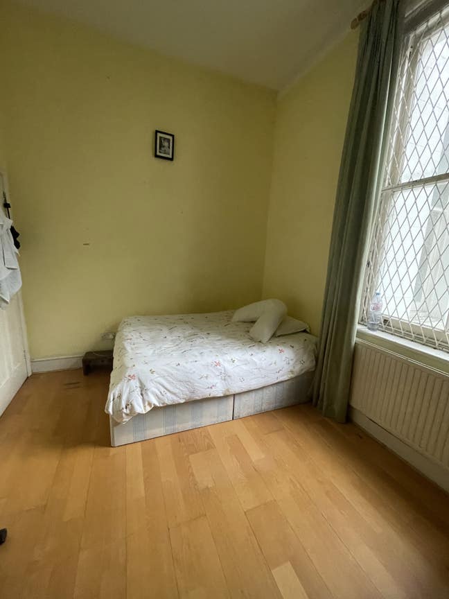 Cosy Room in St Johns’s Wood Main Photo