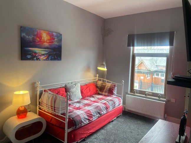 Single room for let  Main Photo