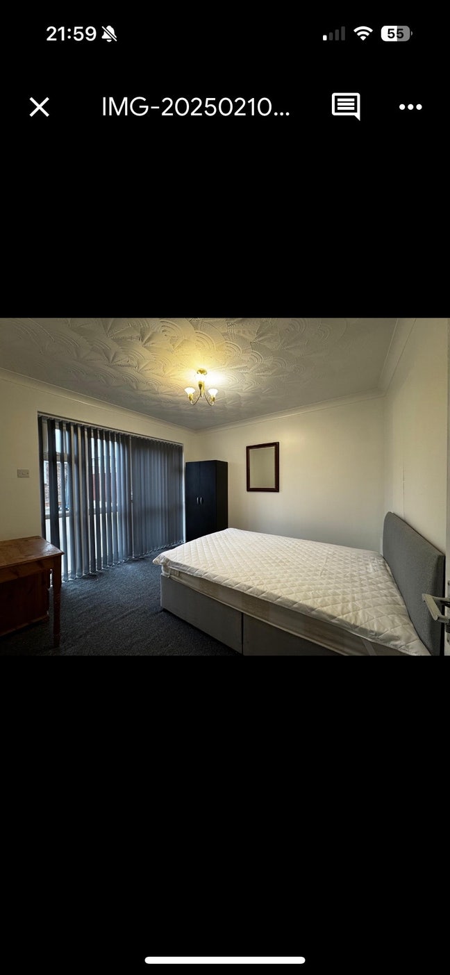 RM6-No Deposit Option. Double Room- Bills Included Main Photo